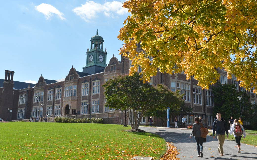 towson university admissions tour