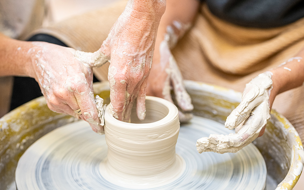 How To Buy The Right Pottery Wheel - 6 Key Considerations