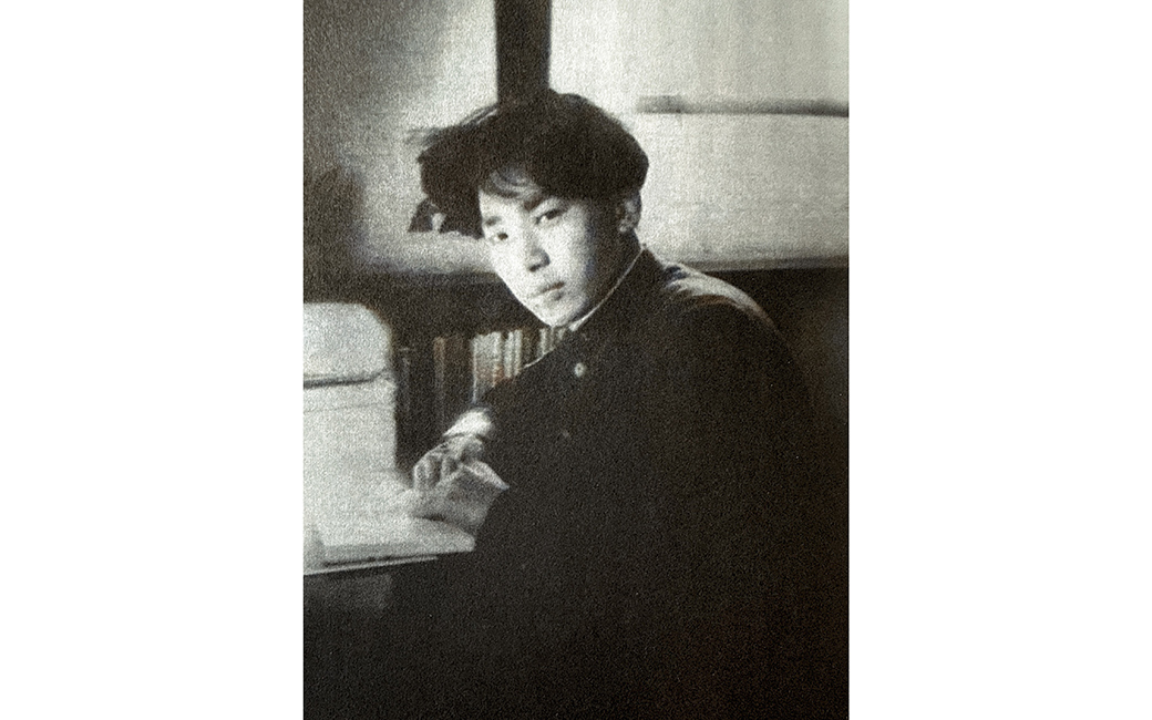 Nakazawa studies pre-med at Chiba University.