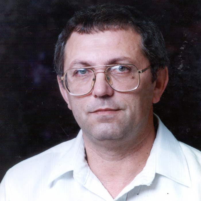 Dr. Leonid Stern