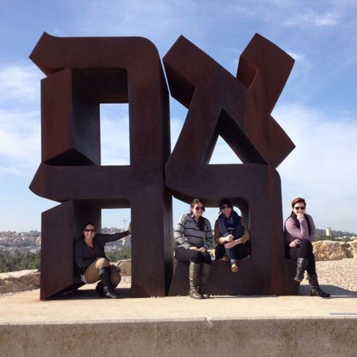 students on sculpture in billy rose sculpture garden