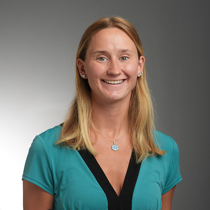 Mary Beth Warnick Headshot
