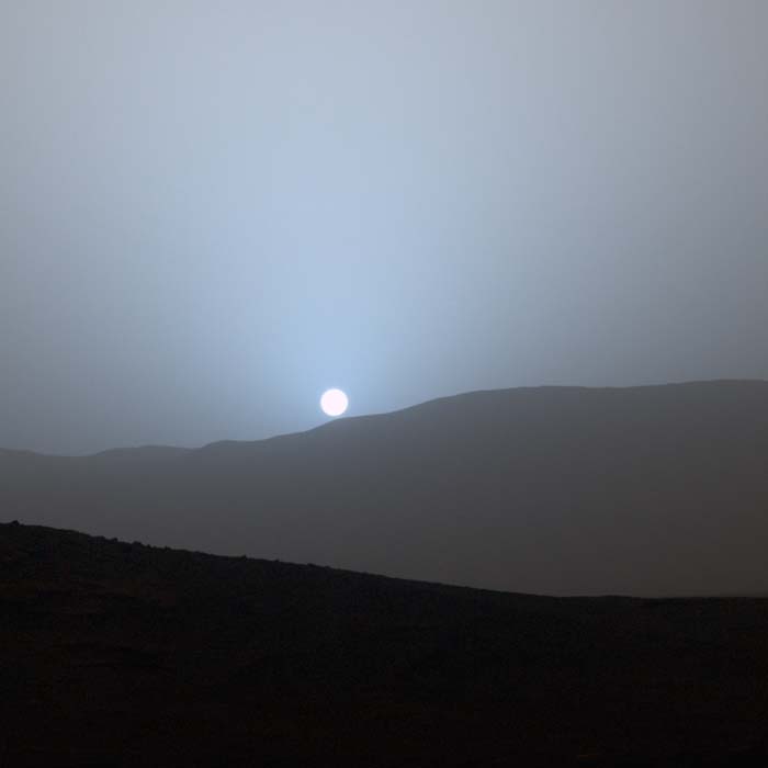 Photo of the sun rising on Mars (NASA)