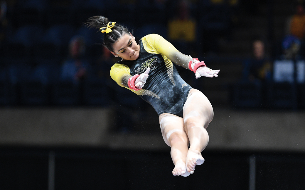 Camille Vitoff performing a vault