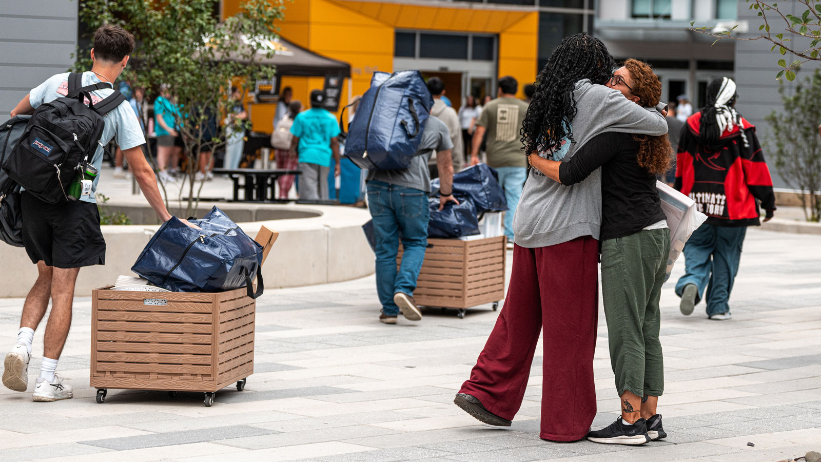 Student resident advisors smile during last year's move-in week 
