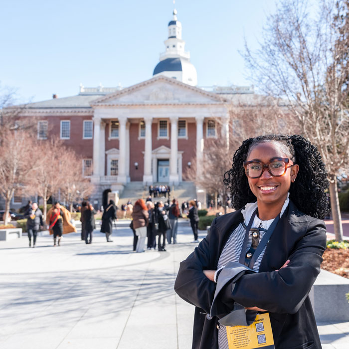 Students look up from floor of Maryland State House