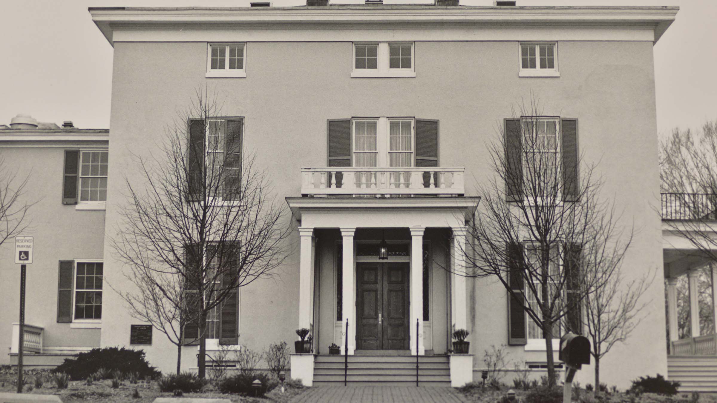 Auburn House