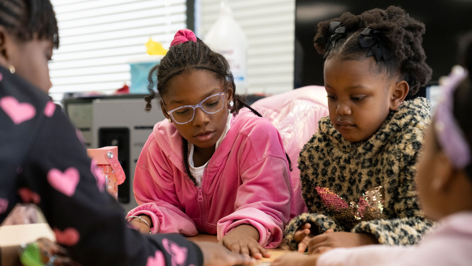 Elementary school students participate in activity during the programs 