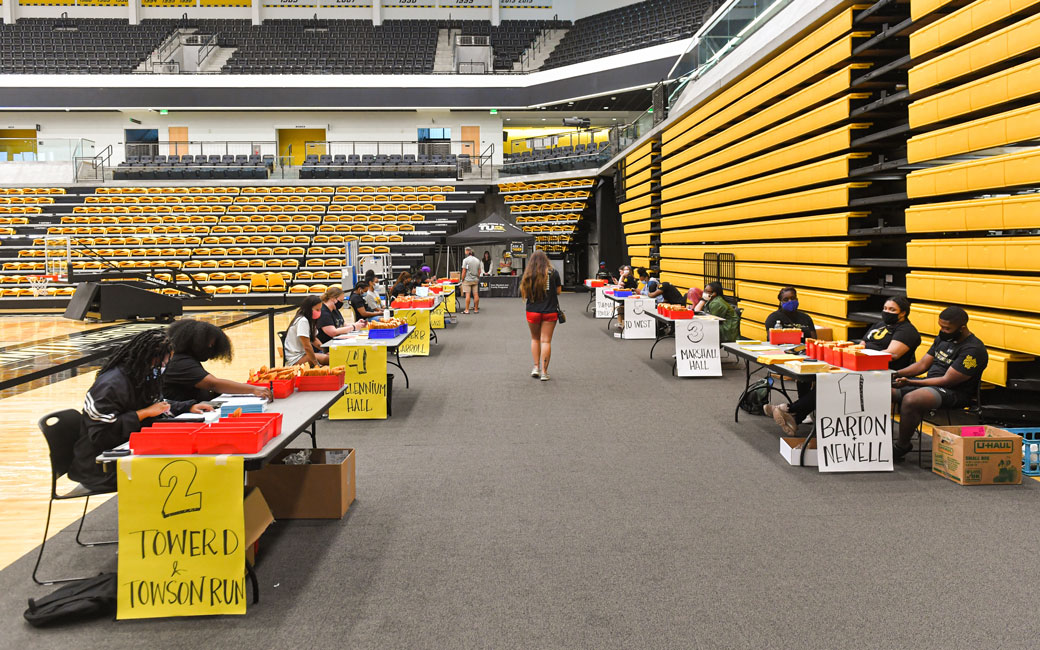Students at Move-in check-in at SECU Arena