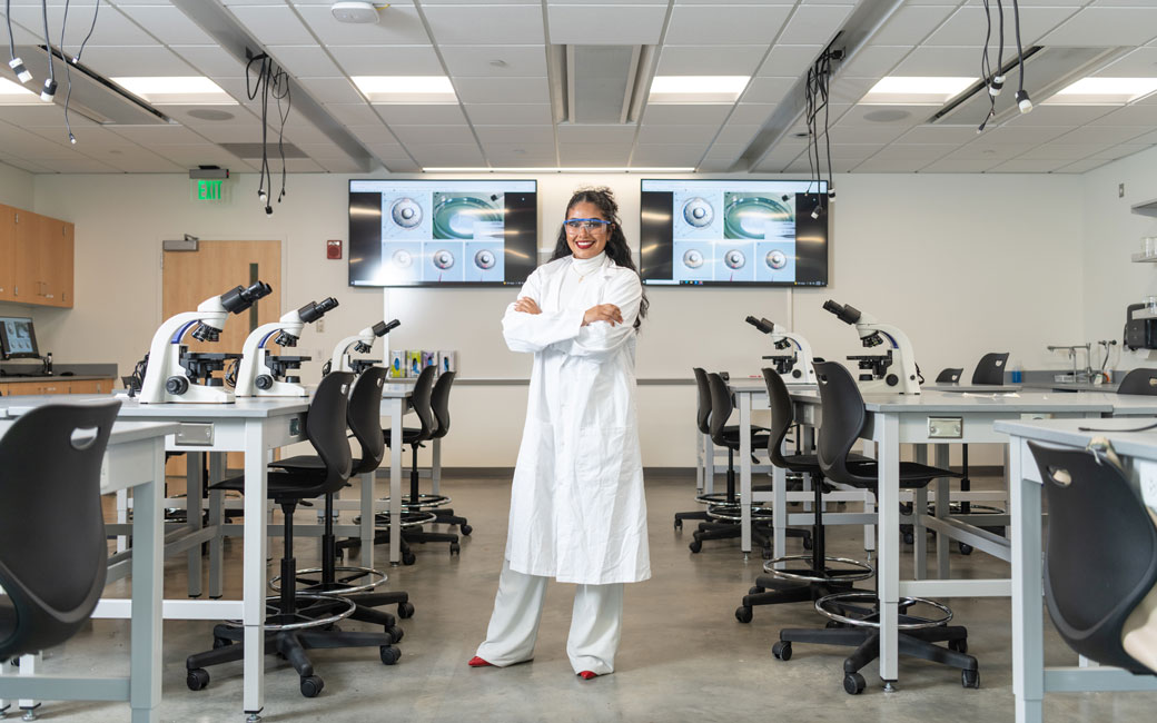 Nadia Morales '22 in a lab in the Science Complex