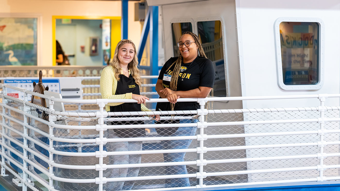 Towson University students at Port Discovery Children's Museum
