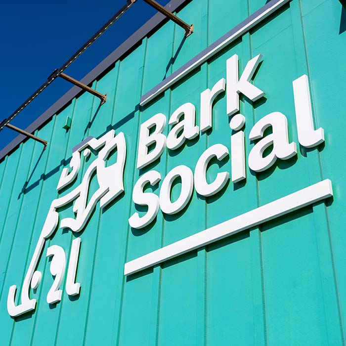 Bark Social sign