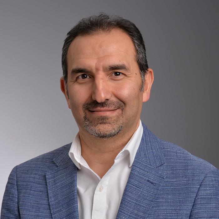 Headshot of Suat Cubukcu