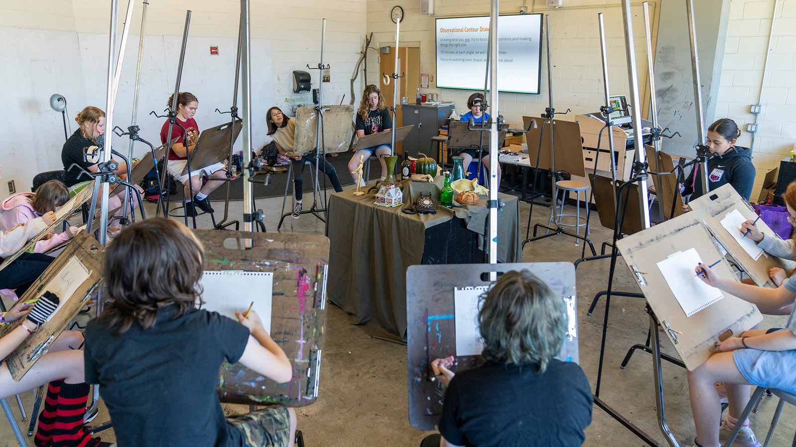 campers in a tu art studio