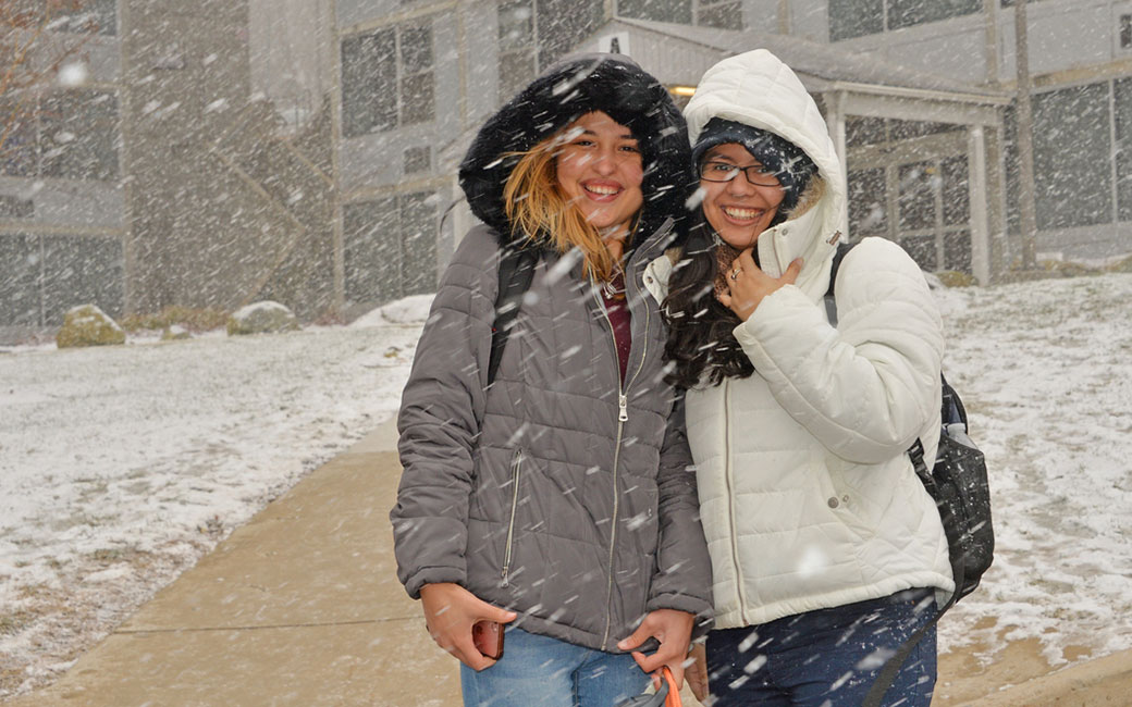 TU students in snow