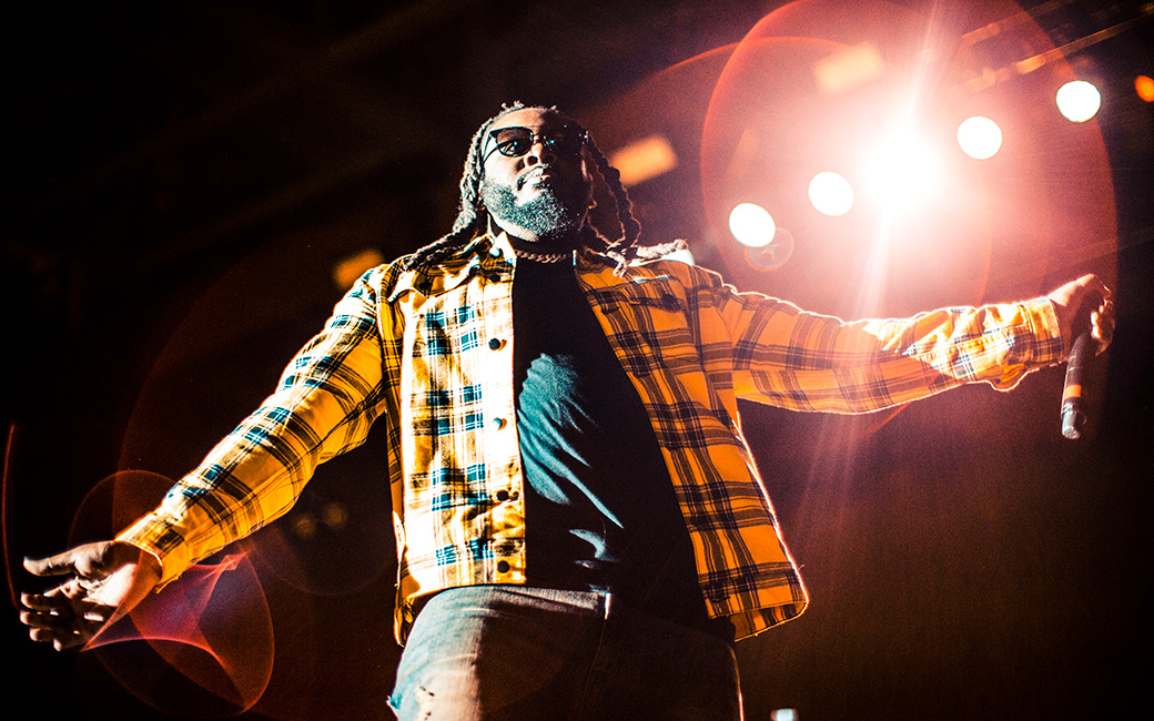 T-Pain performs at Towson University